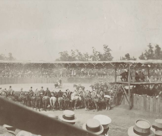 El Gran Rodeo en el Parque Cousiño se realizó el 25 de diciembre de 1909.