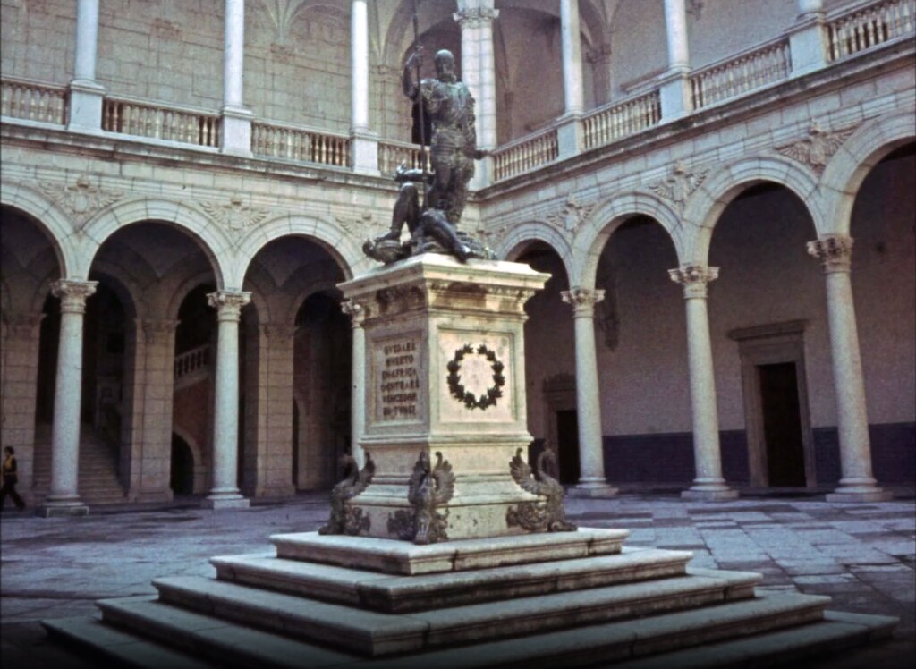 Patio del Alcázar de Toledo el 30 de diciembre de 1977. Fotografía de Peter Laurence