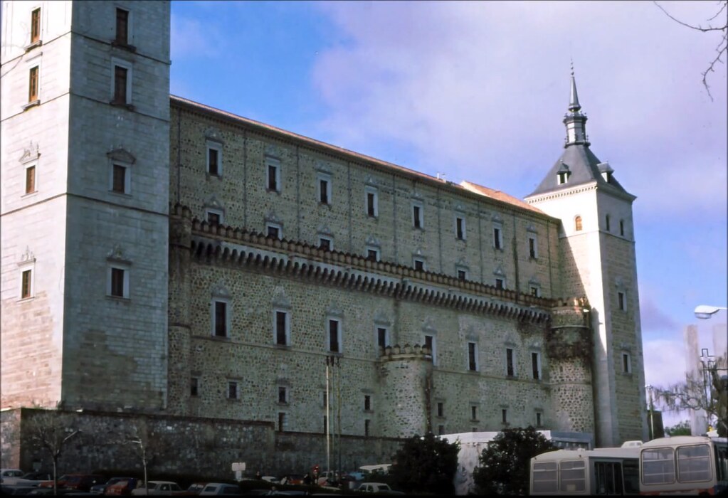 Alcázar de Toledo el 30 de diciembre de 1977. Fotografía de Peter Laurence