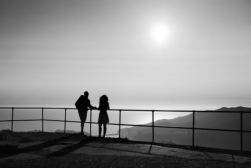 marinheadlands california sanfrancisco sanfranciscobay sanfranciscobayarea sausalito goldengatenationalrecreationarea goldengate recreationarea nationalparkservice pacificcoast pacificocean westcoast pacific water ocean people silhouette personsilhouette peoplesilhouette fence clear haze hazy day sun sky outdoor monochrome blackandwhite sony sonya6000 a6000 selp1650 2xp raw photomatix hdr qualityhdr qualityhdrphotography fav200 usa