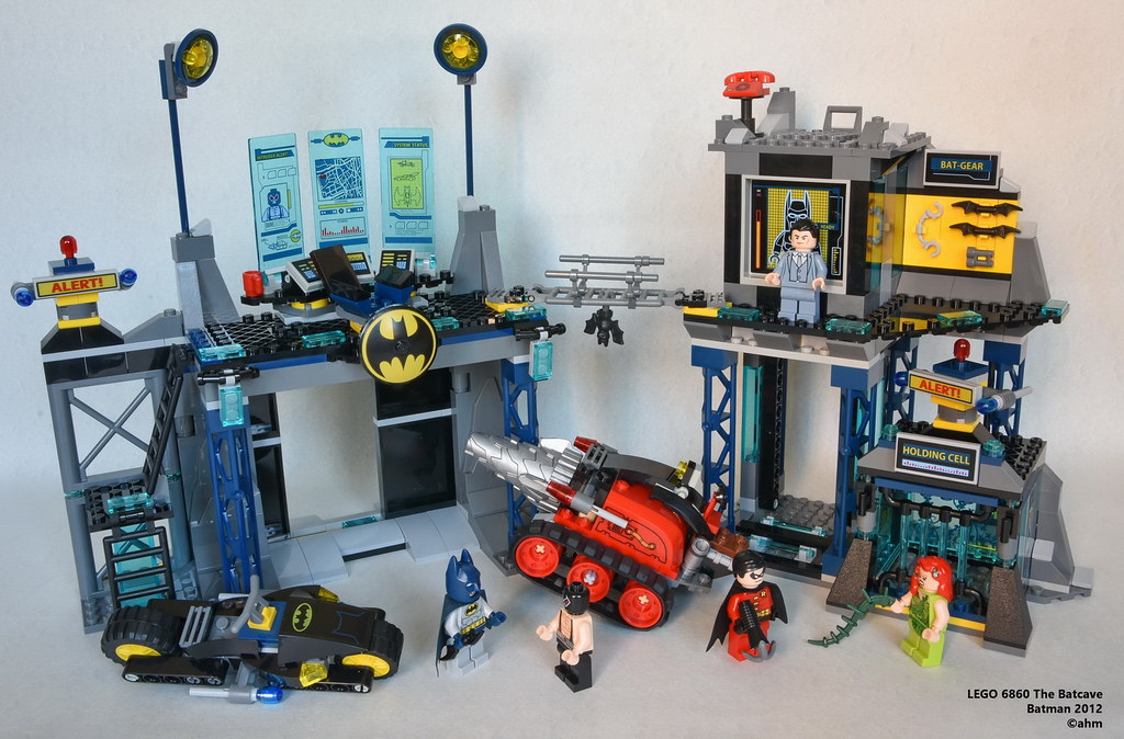 LEGO 6860 The Batcave | LEGO 6860 The Batcave Batman 2012 Br… | Flickr