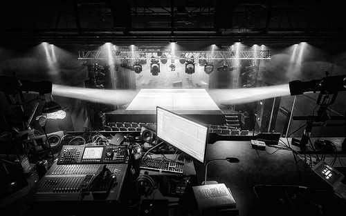 wideangle samyang samyang14mm rokinon rokinon14mm theater theaterlife theatre theatrelife stage live mist fog concert interrior architecture lights lightbeam sony sonyimages sonya6000
