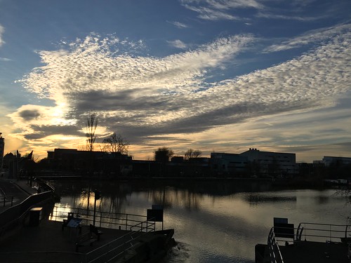 sunset sky lake water clouds skies lincolnshire lincoln cloudscape brayfordpool goldenhour