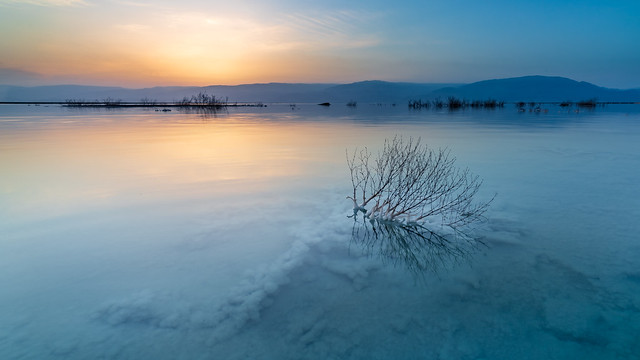 Early morning on the Dead Sea