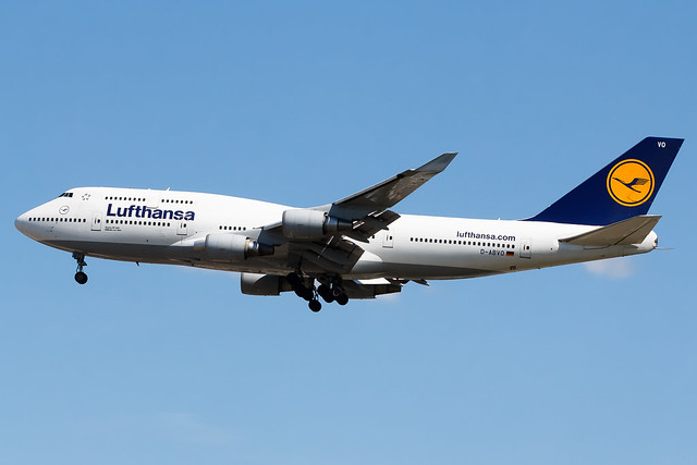 Lufthansa | D-ABVO | Boeing 747-430 | YYZ | CYYZ