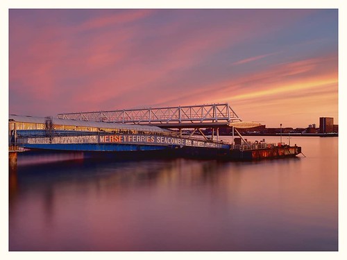 rivermersey ferryterminal longexposureseascape longexposure longexposurephotography sunrise seascape