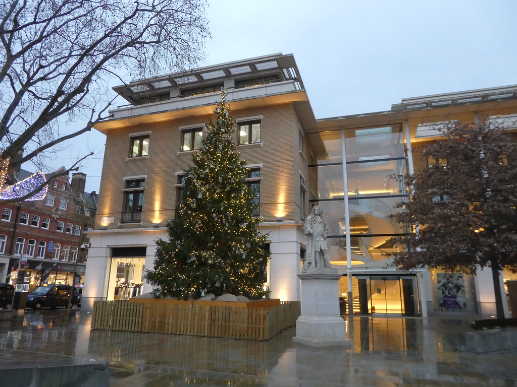 Christmas Tree, Sloane Square, London