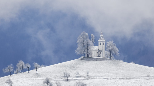 stthomaschurch slovenia winter snow hoarfrost morning dawn ice cold freezing serene peaceful tranquil canonr5