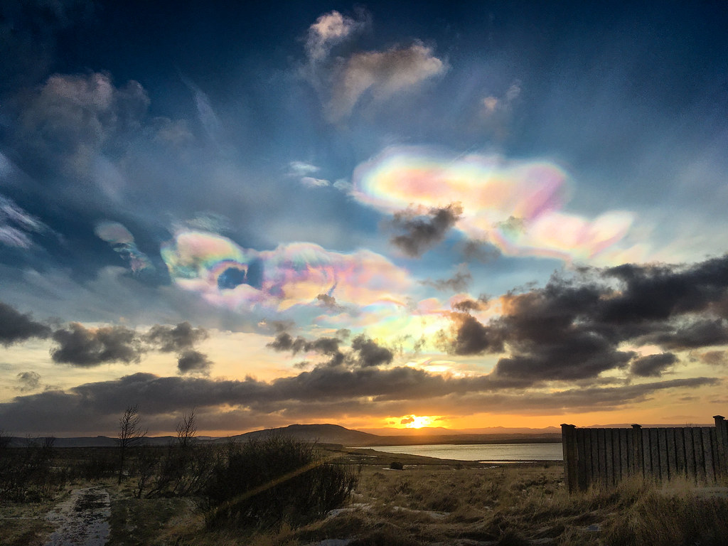 Polar stratospheric clouds / Iceland