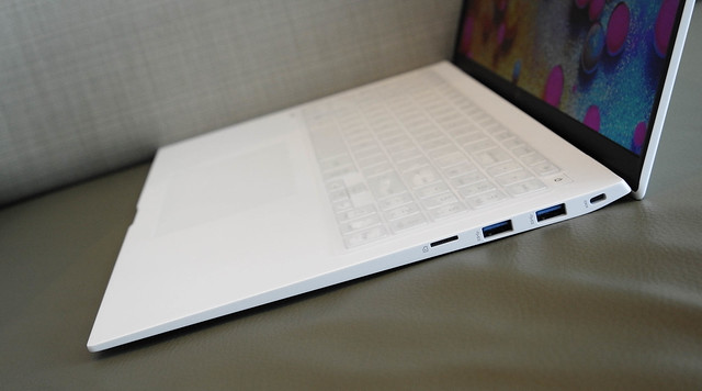 LG gram 16 laptop