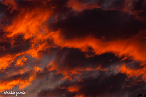 nubes clouds atardecer sunset cielo sky skyscape invierno winter naturaleza nature fotografía photography shot picture naranja tormenta storm orange nikon d3500 flick