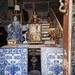 tienda de azulejos antiguos en centro historico Faro Portugal