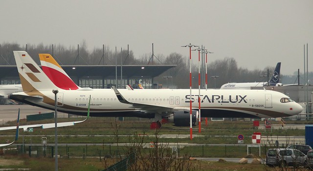 Starlux, D-AYAW, Reg.B-58205, MSN 10270, Airbus A321-252NX ACF, 30.12.2020, XFW-EDHI, Hamburg Finkenwerder