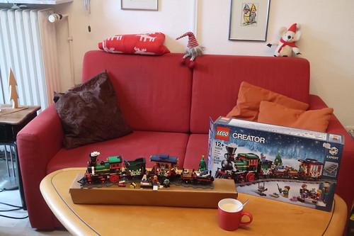 Kaffee zum Abbau meines Lego-Weihnachtszuges