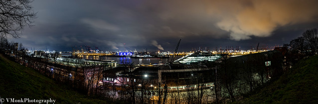 Skyline - Port of Hamburg.