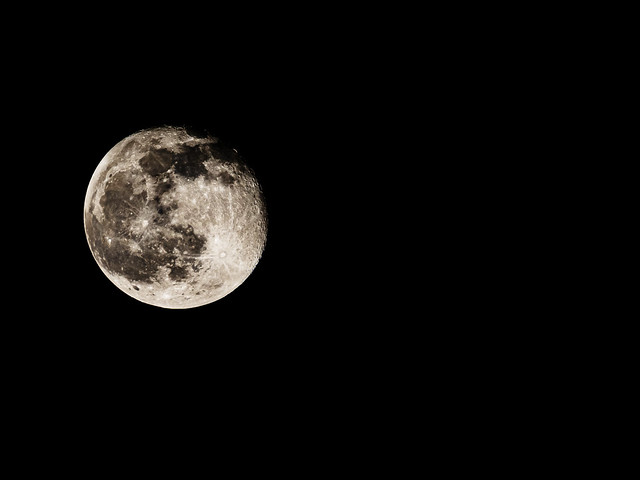 Fist Moon of 2021 (1) Olympus OM-D EM1.3 & Leica DG Vario-Elmar 100-400mm Supertelephoto (1 of 1)