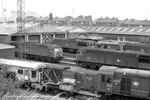 britishrail class56 56024 56027 class08 08444 diesel shunter passertheurer 0616ctm tamper 73107 trackmachine train railway locomotive railroad