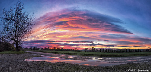 Dernier jour de 2020 ... Last day of 2020 by cgautriaud, france gard argilliers sky sunrise landscape pentax south ngc provence paysage southoffrance langued