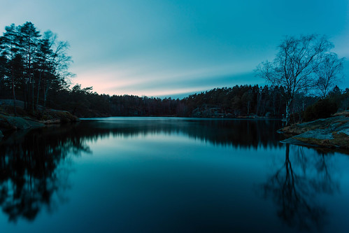 bergsjön göteborg gothenburg sweden sverige lake sjö sky clouds sunset dusk twilight trees reflection forest canoneosr canonef1740mmf4lusm
