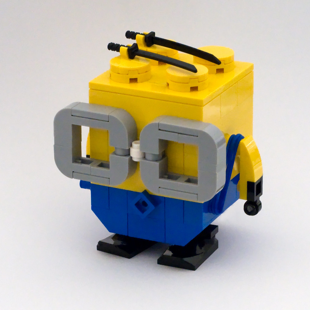 Nerdly minion