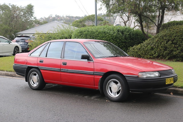 1990 Toyota Lexcen (T1)