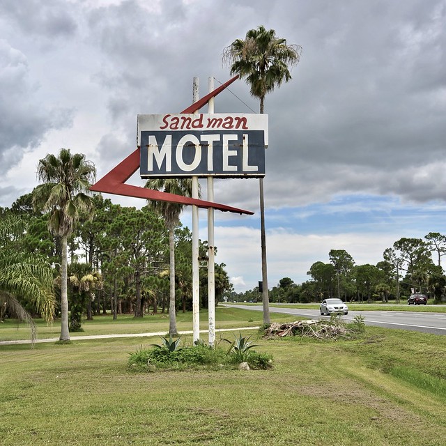Sandman Motel - Mims, Florida