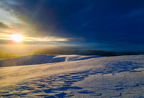 activity benwyvis highland place scotland climbing scenery sunrise winterclimbing