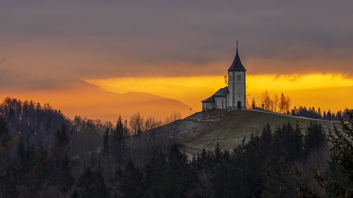jamnikchurch jamnik slovenia sunrise church winter