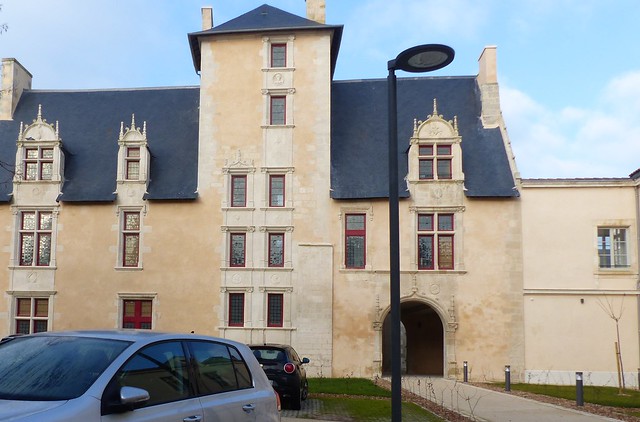 Poitiers, Vienne: hôtel d'Estissac, ancien doyenné, rue de la Tranchée