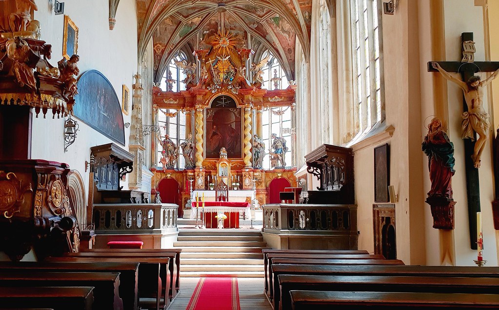 Books: Church Interiors in the Netherlands - Future for Religious Heritage