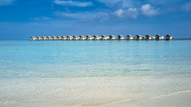 MALDIVES. Sea Cottages