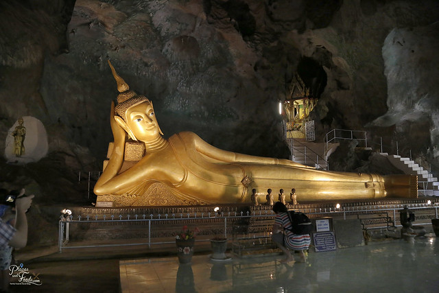 Wat Suwan Khuha phang nga sleeping golden buddha