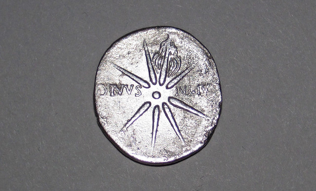 Roman coin (Comet Caesar) 1