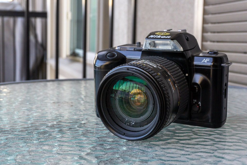 Camera Review Blog No. 132 - Nikon F-401/N4004