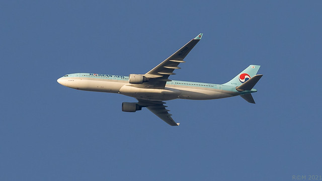 HL7702 - Airbus A330-323 - Korean Air - KAL9925 - Seoul-Amsterdam -EHLE overhead - 20210108