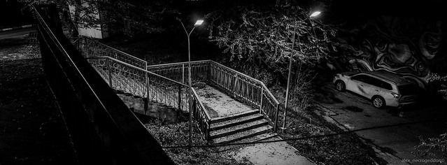 stairway_to_the_bridge