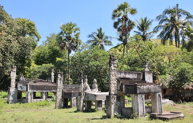 Megaltih tombs at Umabara, Melolo, Sumba Timur