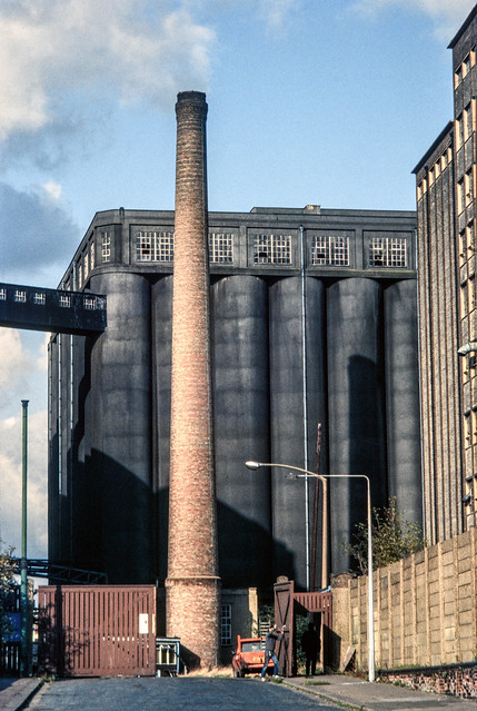 Factory, North Woolwich, Newham, 1984 84-02-NorthWoolwich-014-Edit