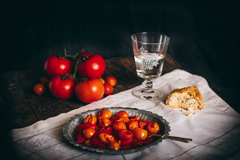 Asado de pimiento rojo y tomates cherry