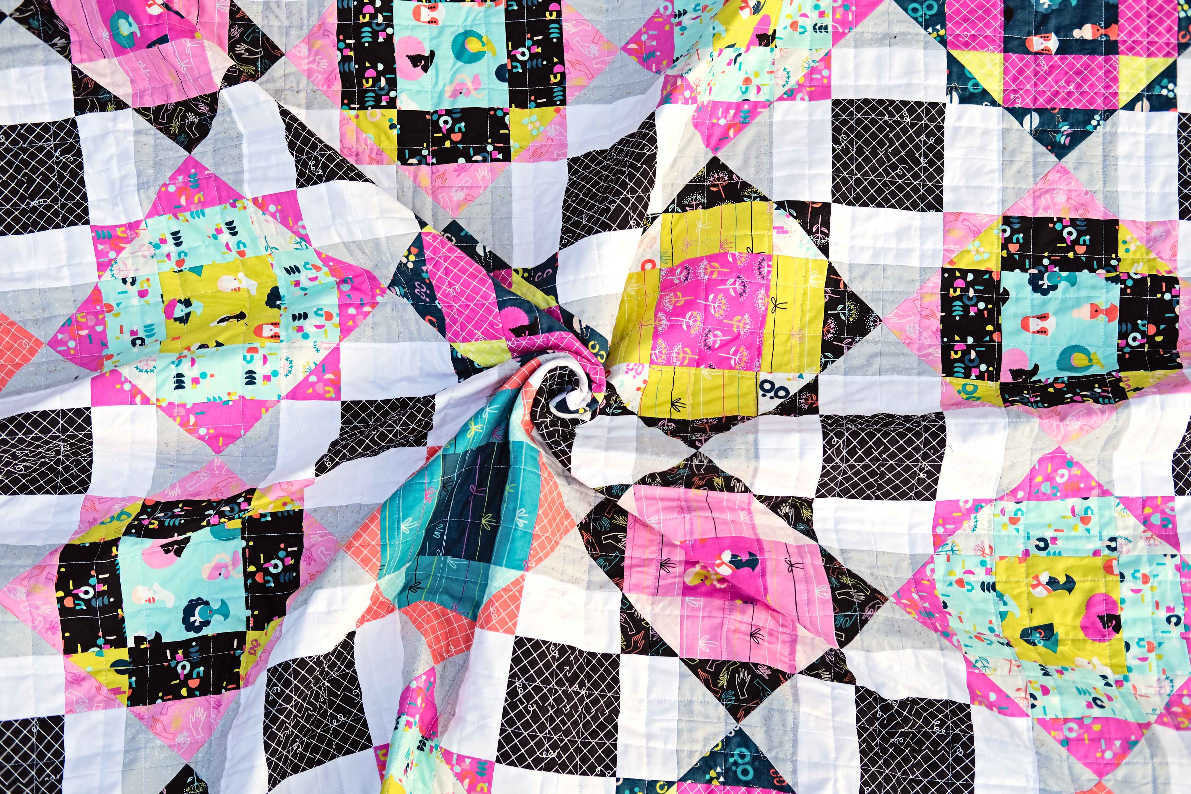The Naomi Quilt - Kitchen Table Quilting