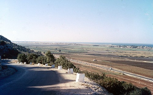 hasharon mayantsevi israel 1965 zikhronyaacov haifatelavivhighway oildrums horizon mediterranean caesarea