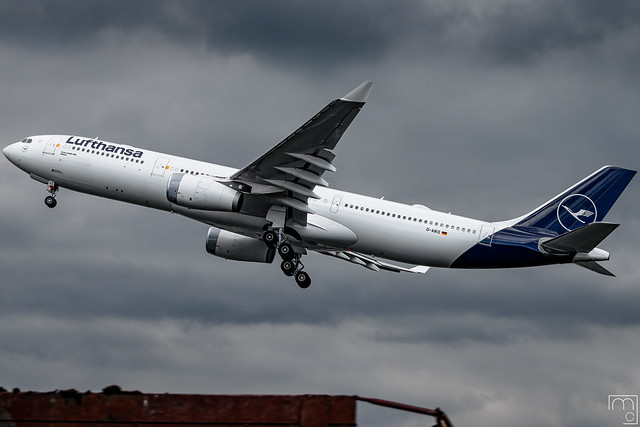 Lufthansa - Airbus A330-343 / D-AIKO @ Manila