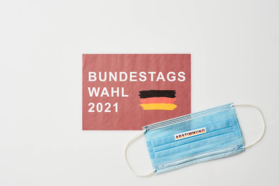 Abstimmung für die AfD bei der Bundestagswahl 2021: Zettel…