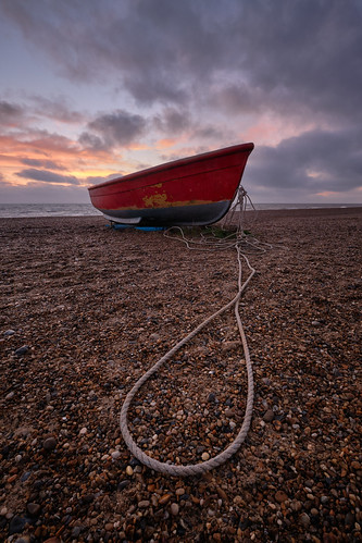 england seascape suffolk dunwich beach sunrise landscape boats coast fujifilm