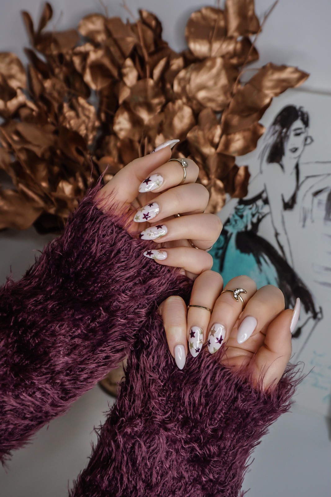 Manicure of the Month: Sparkly Star Nails | Star Manicure | Gold Rose Gold & Burgundy Stars | Pink Star Mani | Almond Shape Nails | UV Gel | Hard Gel | Nail Art Inspiration | Nail Design