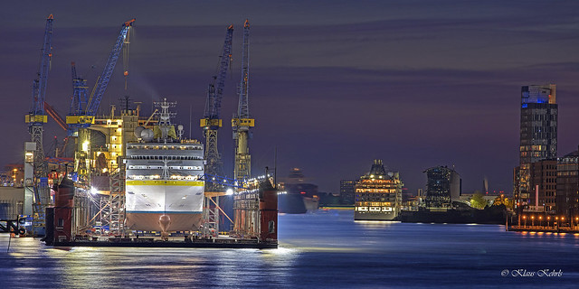 Port of Hamburg - 07052003