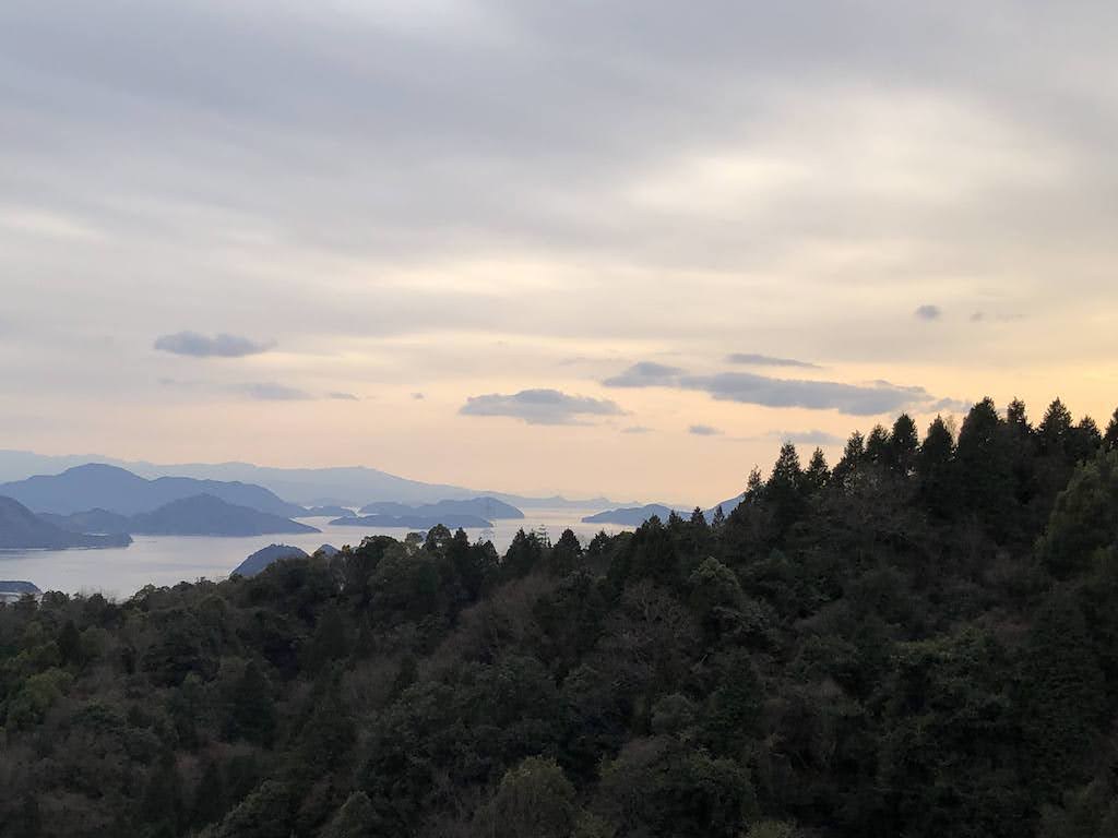 三原観光Cコース3時間/竜王みはらしラインと白滝山の瀬戸内の多島美眺望