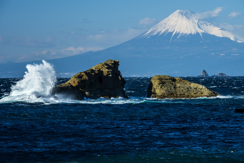 160124-152842　Mt. Fuji looking from Kumomi Beach  雲見海岸からの富士山