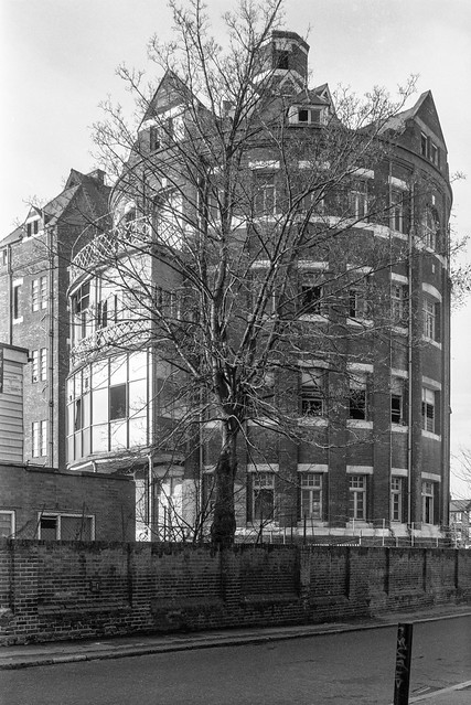 St Giles' Hospital, Havil Street, Camberwell, Southwark, 1989 89-1g-16