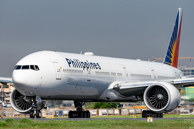 Philippine Airlines - Boeing 777-3F6(ER) / RP-C7772 @ Manila
